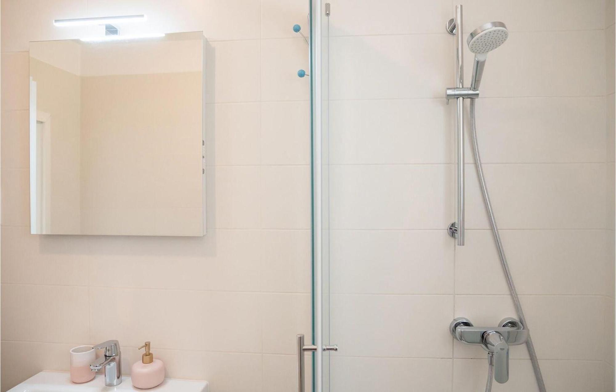 Gorgeous Apartment In Skradin With House A Panoramic View 外观 照片